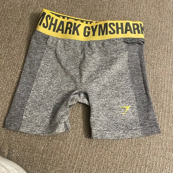 Gymshark Biker Short - Picture 1 of 3